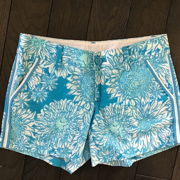 LILLY PULITZER CALLAHAN SHORT. 2 - Picture 5 of 6
